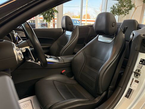 Used 2023 Mercedes-Benz SL 43 AMG SL 43 AMG w/ Driver Assistance Package image 43