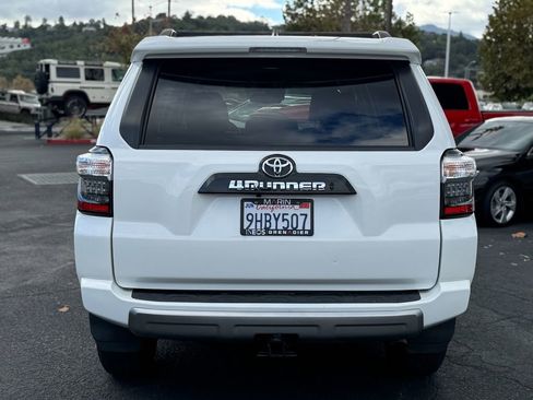Used 2023 Toyota 4Runner TRD Off-Road Premium image 6