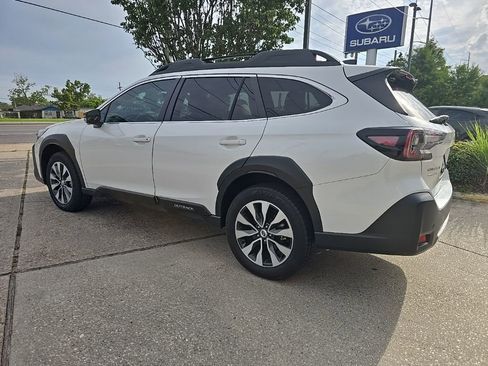 Used 2024 Subaru Outback Limited XT AWD/4WD image 8
