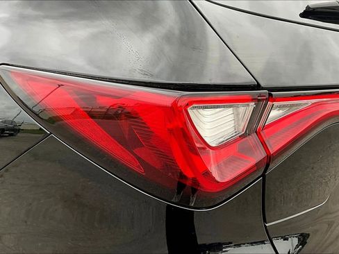 Used 2023 Acura MDX SH-AWD w/ Advance Package image 41