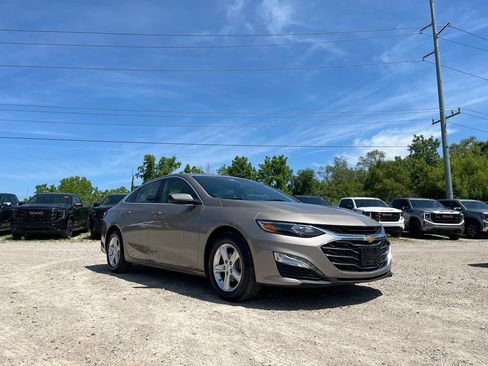 Used 2022 Chevrolet Malibu LT FWD image 5