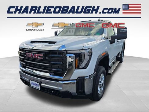 New 2025 GMC Sierra 3500 Pro w/ Convenience Package image 1
