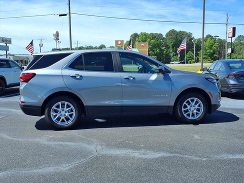 Used 2024 Chevrolet Equinox LT FWD image 21