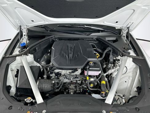 Used 2025 Genesis G70 2.5T RWD image 33