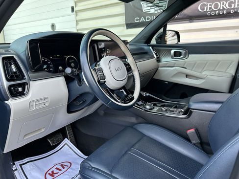 Used 2022 Kia Sorento SX Prestige AWD/4WD image 11