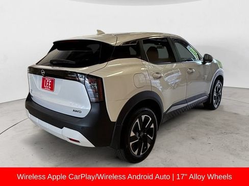 Used 2025 Nissan Kicks SV AWD/4WD image 6