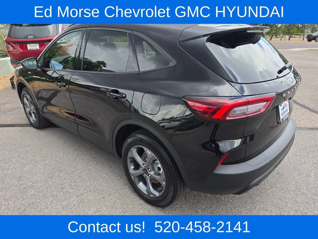 Used 2025 Ford Escape ST-Line AWD/4WD image 3