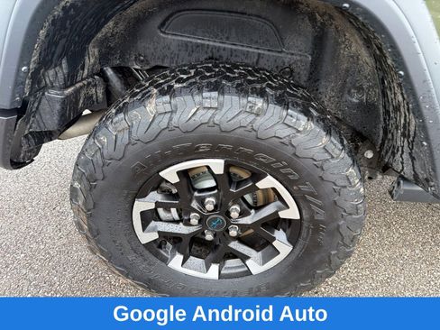 Used 2024 Jeep Wrangler Unlimited Rubicon 4xe w/ Technology Group AWD/4WD image 23