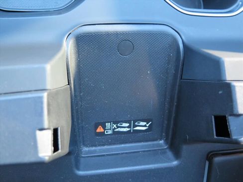 Used 2024 Chevrolet Silverado 1500 High Country w/ High Country Premium Package image 16