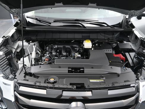 New 2025 Nissan Pathfinder Platinum image 23