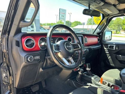 Used 2019 Jeep Wrangler Unlimited Rubicon w/ Cold Weather Group AWD/4WD image 26