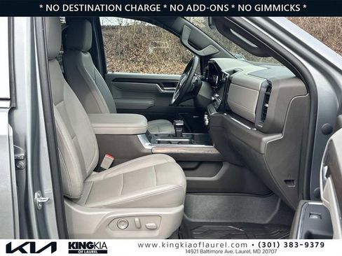 Used 2023 GMC Sierra 1500 SLT w/ SLT Premium Plus Package image 17