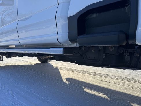 Used 2023 Ford F250 XLT w/ FX4 Off-Road Package image 21