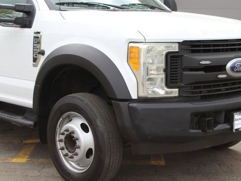 Used 2017 Ford F550 2WD SuperCab Super Duty image 2