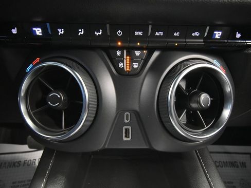 Used 2024 Chevrolet Blazer LT AWD/4WD image 16