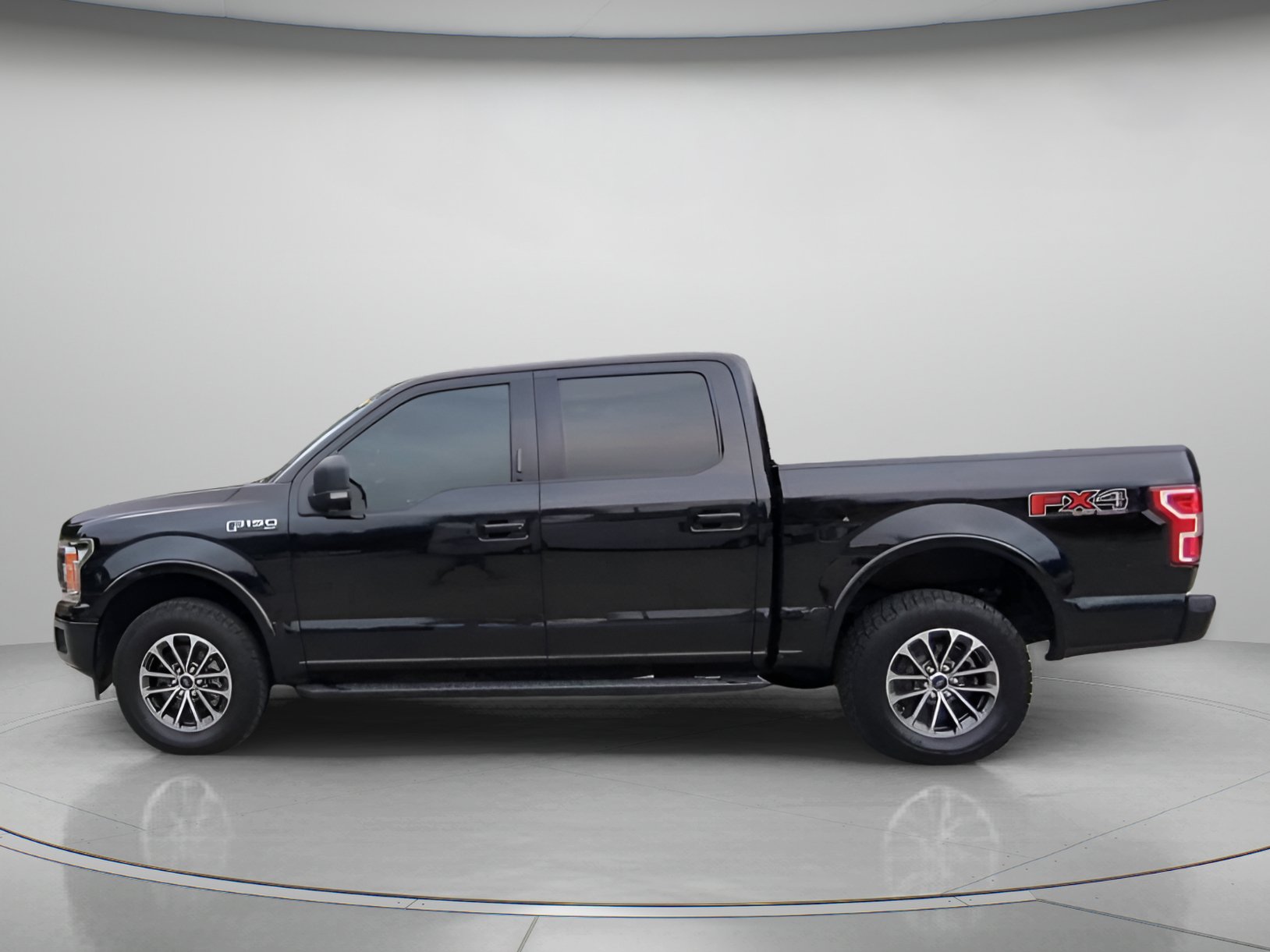 Certified 2020 Ford F150 XLT w/ Equipment Group 302A Luxury AWD/4WD image 16