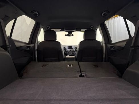 Used 2022 Chevrolet Equinox RS FWD image 16
