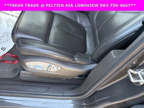 Used 2017 Porsche Macan Base image 10