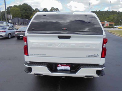 Used 2019 Chevrolet Silverado 1500 High Country AWD/4WD image 4