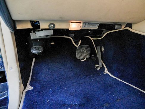 Used 1996 Rolls-Royce Silver Dawn RWD image 30