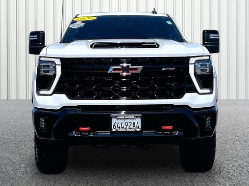 Used 2024 Chevrolet Silverado 2500 ZR2 w/ Technology Package AWD/4WD image 22