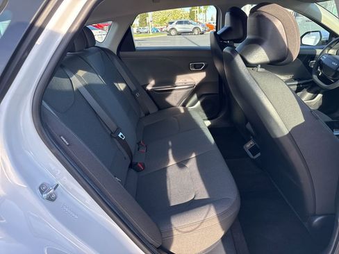 Used 2025 Kia K4 LXS image 14