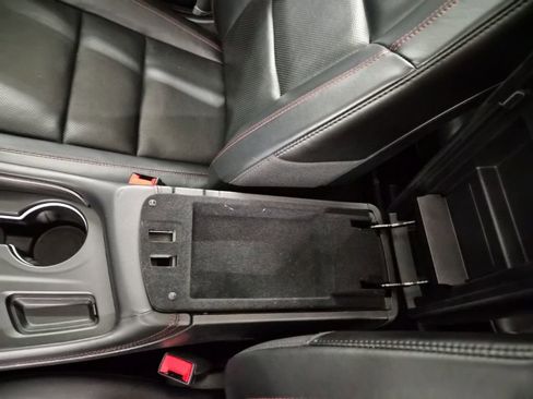 Used 2024 Dodge Durango GT image 39