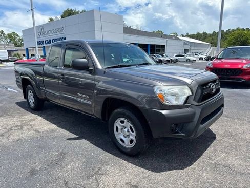 Used 2012 Toyota Tacoma 2WD Access Cab image 2
