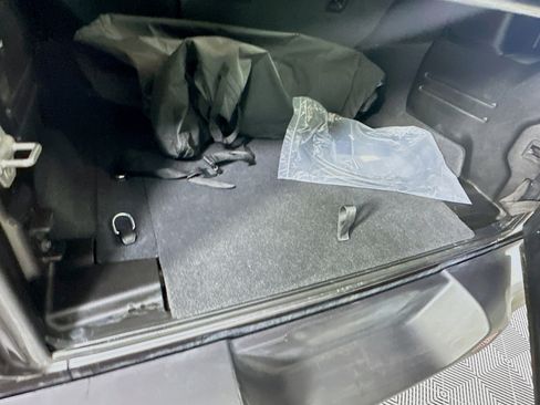 Used 2025 Jeep Wrangler Sahara w/ Safety Group image 27