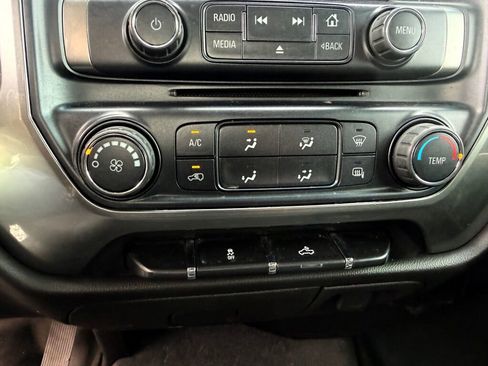 Used 2019 Chevrolet Silverado 1500 LT AWD/4WD image 15