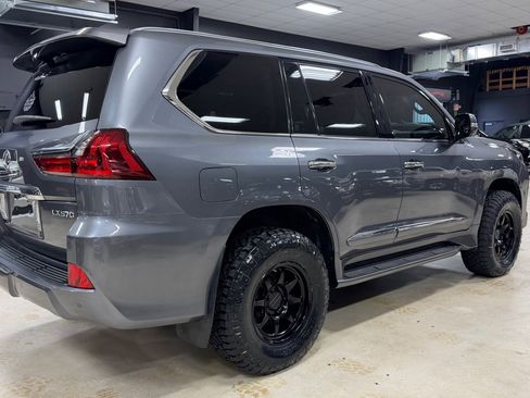 Used 2016 Lexus LX 570 4WD image 8