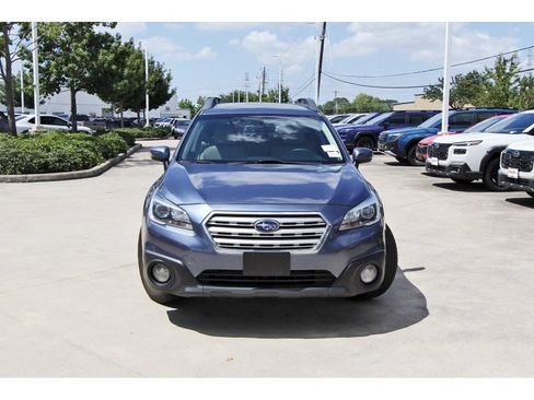 Used 2017 Subaru Outback 2.5i Limited AWD/4WD image 2