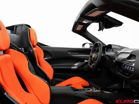 Used 2024 Ferrari SF90 Spider image 46