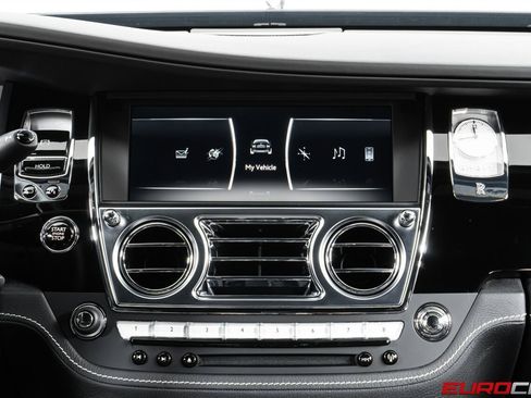 Used 2019 Rolls-Royce Ghost *STARLIGHT HEADLINER * IMMACUL image 27