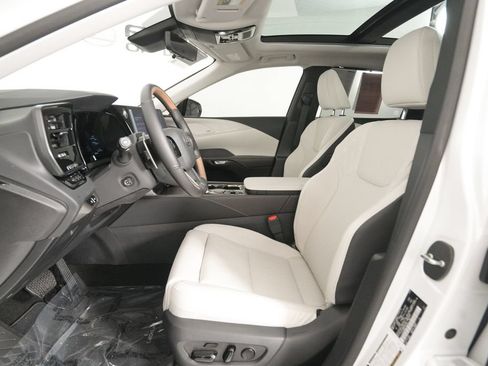 Certified 2026 Lexus RX 450h AWD w/ Convenience Package image 9