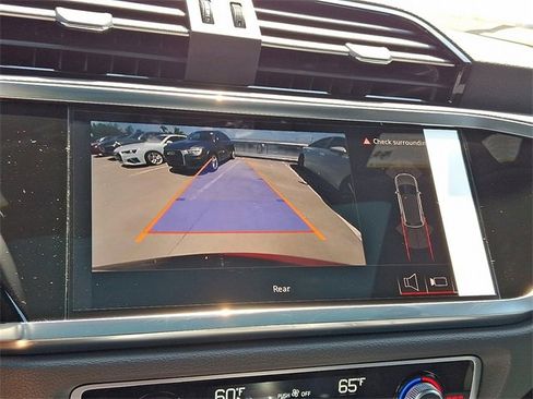 New 2025 Audi Q3 2.0T Premium image 14