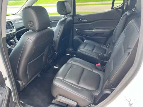 Used 2019 GMC Acadia SLT FWD image 19