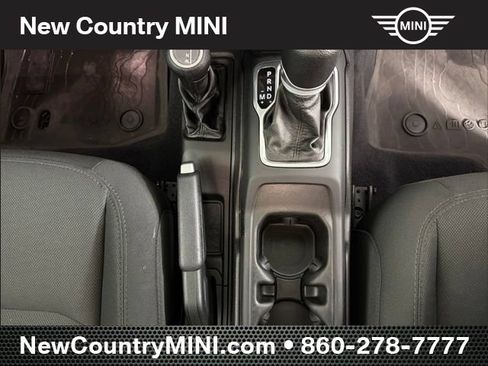 Used 2022 Jeep Wrangler Sport AWD/4WD image 20