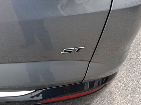 Certified 2023 Buick Enclave Essence w/ Sport Touring Edition image 13