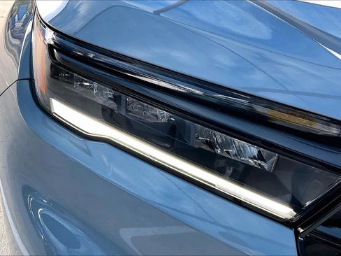 Used 2025 Honda Pilot TrailSport image 28