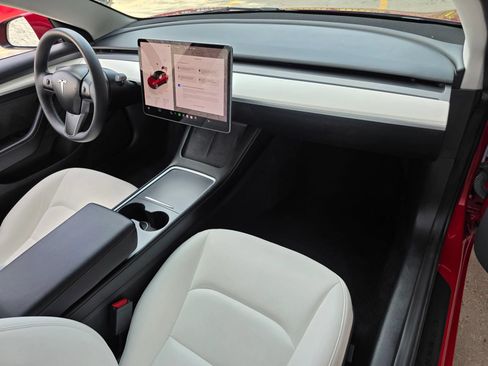 Used 2023 Tesla Model 3 Standard Range RWD image 23