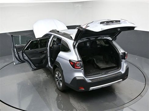 Used 2023 Subaru Outback Touring XT image 49