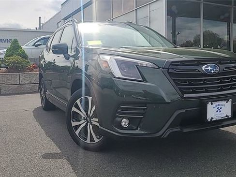 Used 2024 Subaru Forester Limited AWD/4WD image 1
