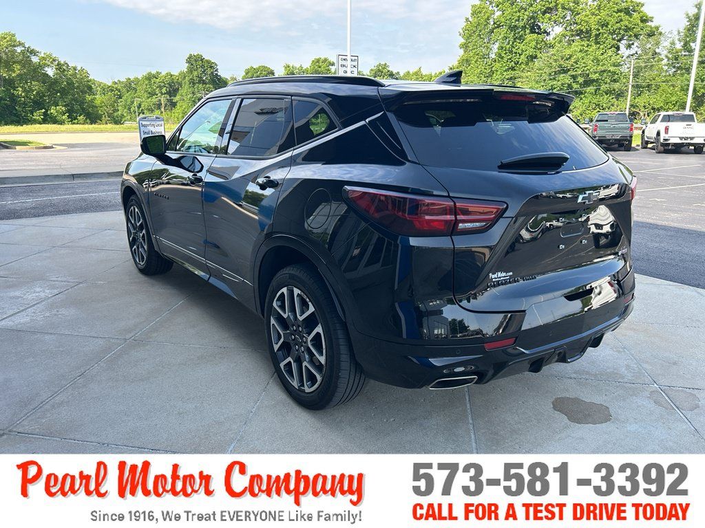 Certified 2023 Chevrolet Blazer RS w/ Driver Confidence II Package AWD/4WD image 5