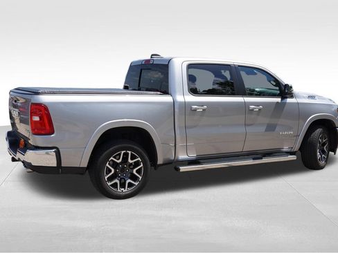 Certified 2025 RAM 1500 Laramie AWD/4WD image 4