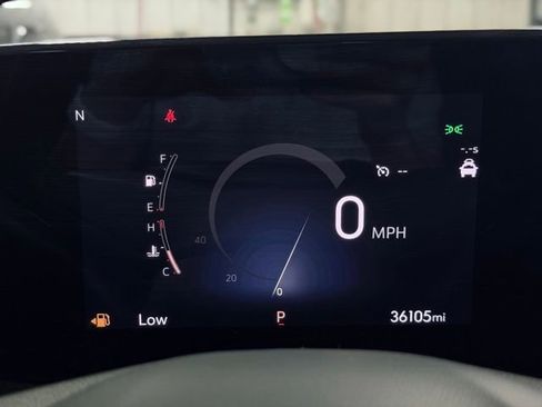 Used 2024 Buick Encore GX Preferred FWD image 19