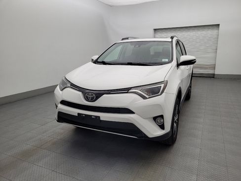 Used 2018 Toyota RAV4 XLE image 15