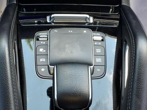 Used 2021 Mercedes-Benz GLE 450 4MATIC image 23