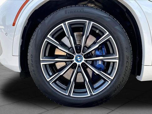 Used 2022 BMW X5 xDrive45e w/ M Sport Package AWD/4WD image 10