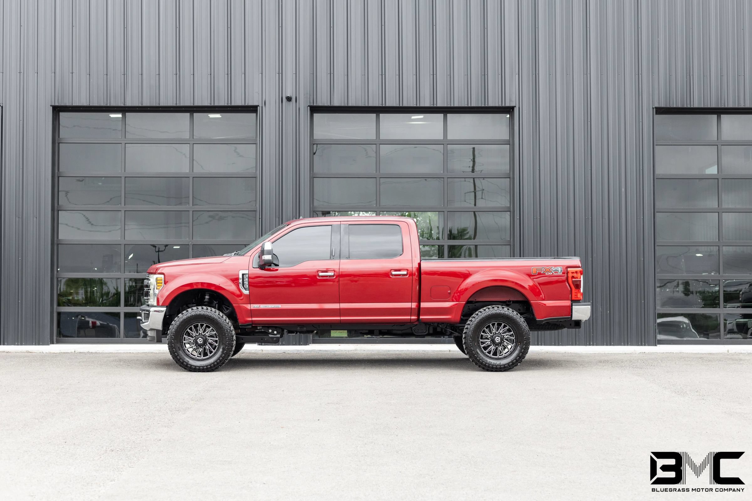 Used 2019 Ford F250 4x4 Crew Cab Super Duty image 1